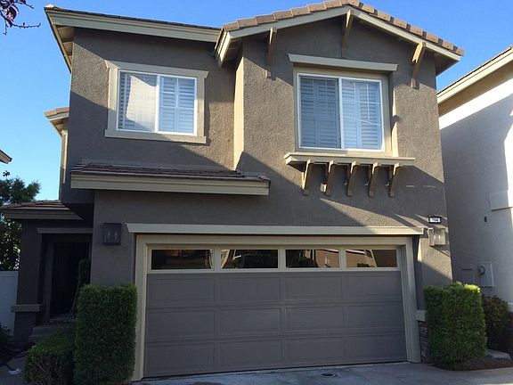 3rd image of 164 Woodcrest Ln
