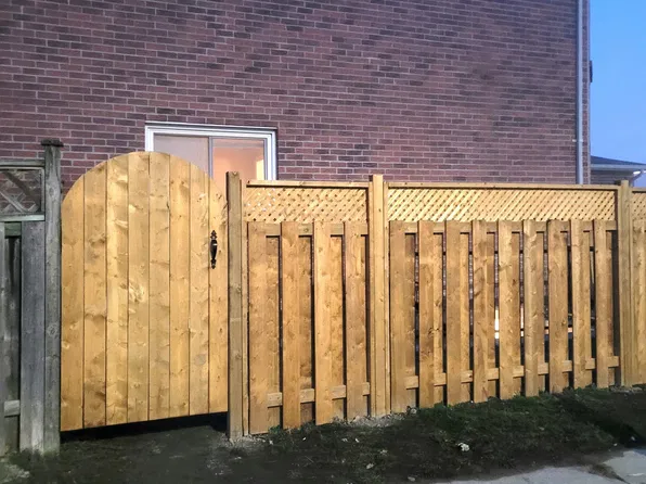 574 Strouds Ln, Pickering, ON L1V 4S8