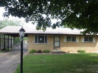 2006 Pincian Dr, Fenton, MO 63026