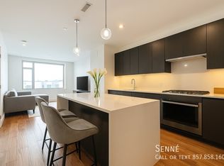 99 Sumner St PH 606, Boston, MA 02128