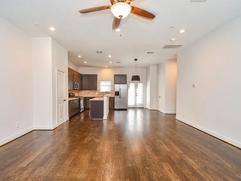 2422 Navigation Blvd #A — Photo 12