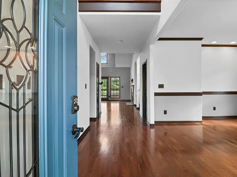869 E Accipiter Cir — Photo 3