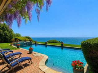 24 Aqua Dr, Southampton, NY 11968