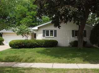 2203 Mitchell Ave, Saint Paul, MN 55119