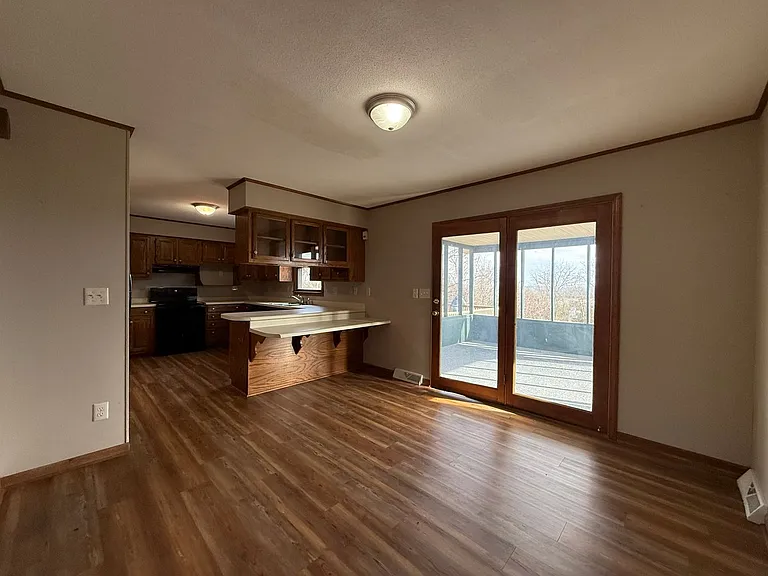 1111 Fairview Rd — Photo 5