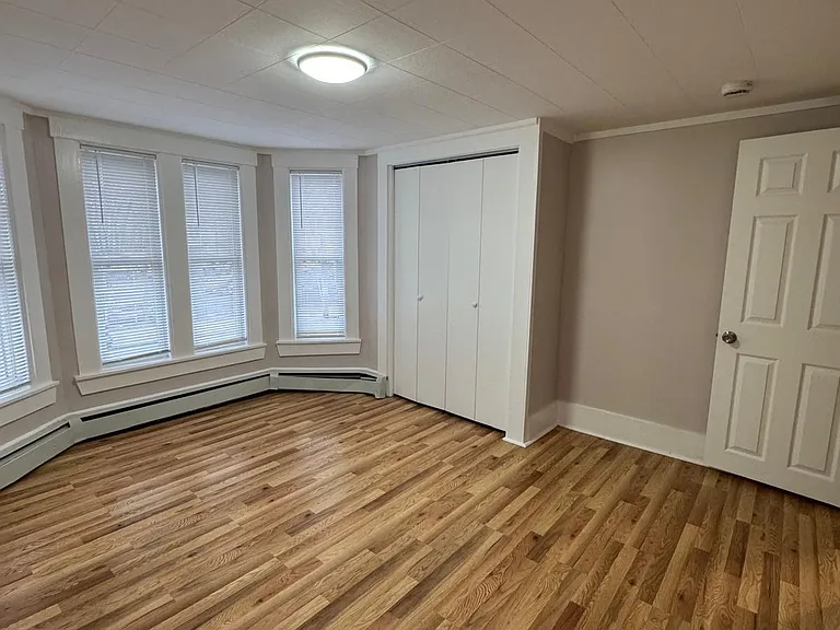 400 Lowell St #2 — Photo 12