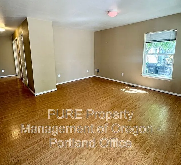 6734 N Montieth Ave — Photo 4