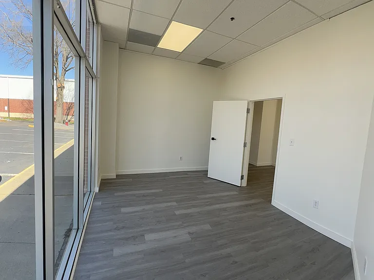 2101 Main St #A — Photo 5