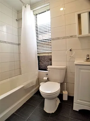 Rented by Rentall Group Inc | media 8