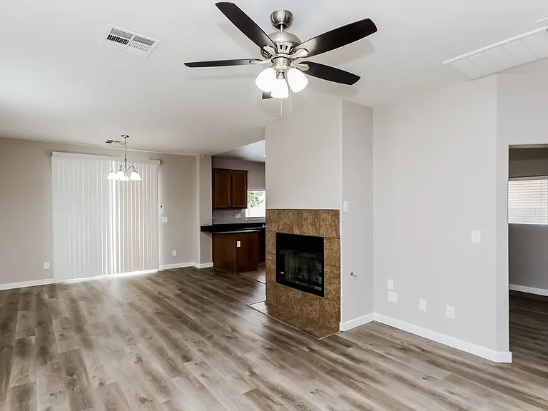 9521 Colorado Blue St — Photo 4