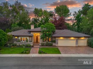 3430 N Plantation River Dr, Garden City, ID 83703