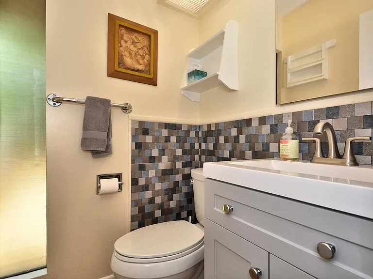 2268 Pine Ln — Photo 28