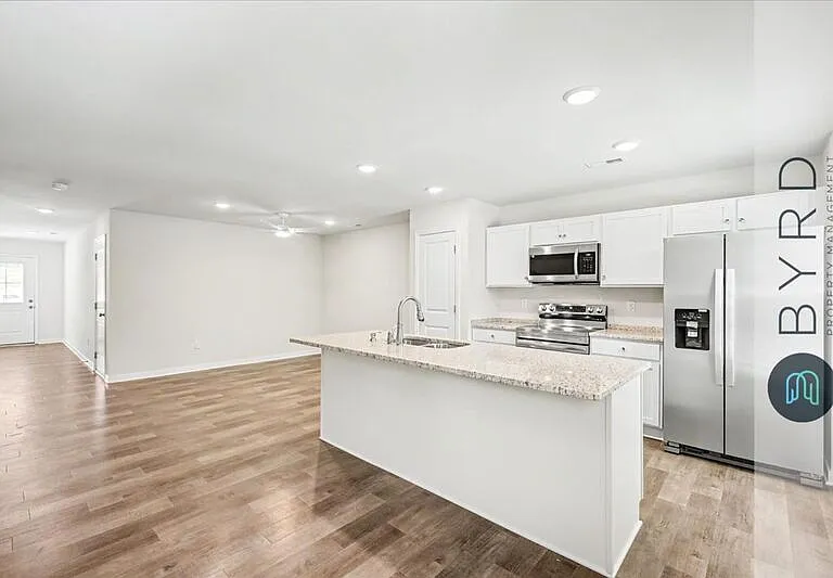 14655 Hancock Towns Dr — Photo 3