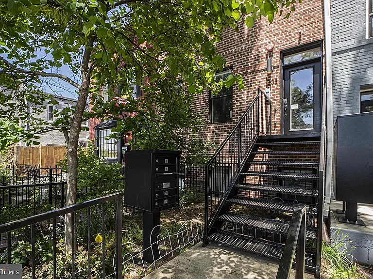 1308 L St SE #2 — Photo 12