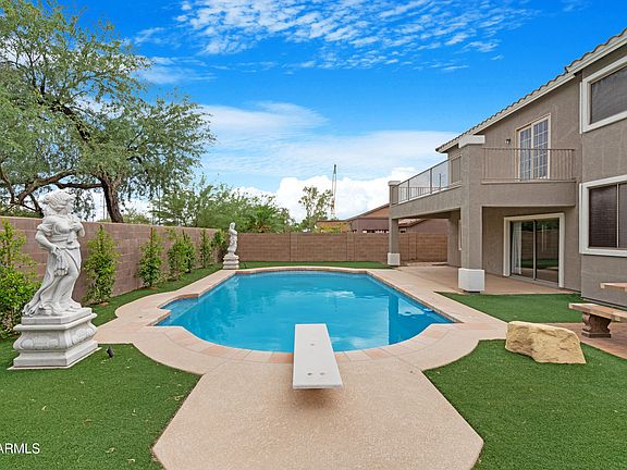 2nd image of 3105 S DEL RANCHO Street