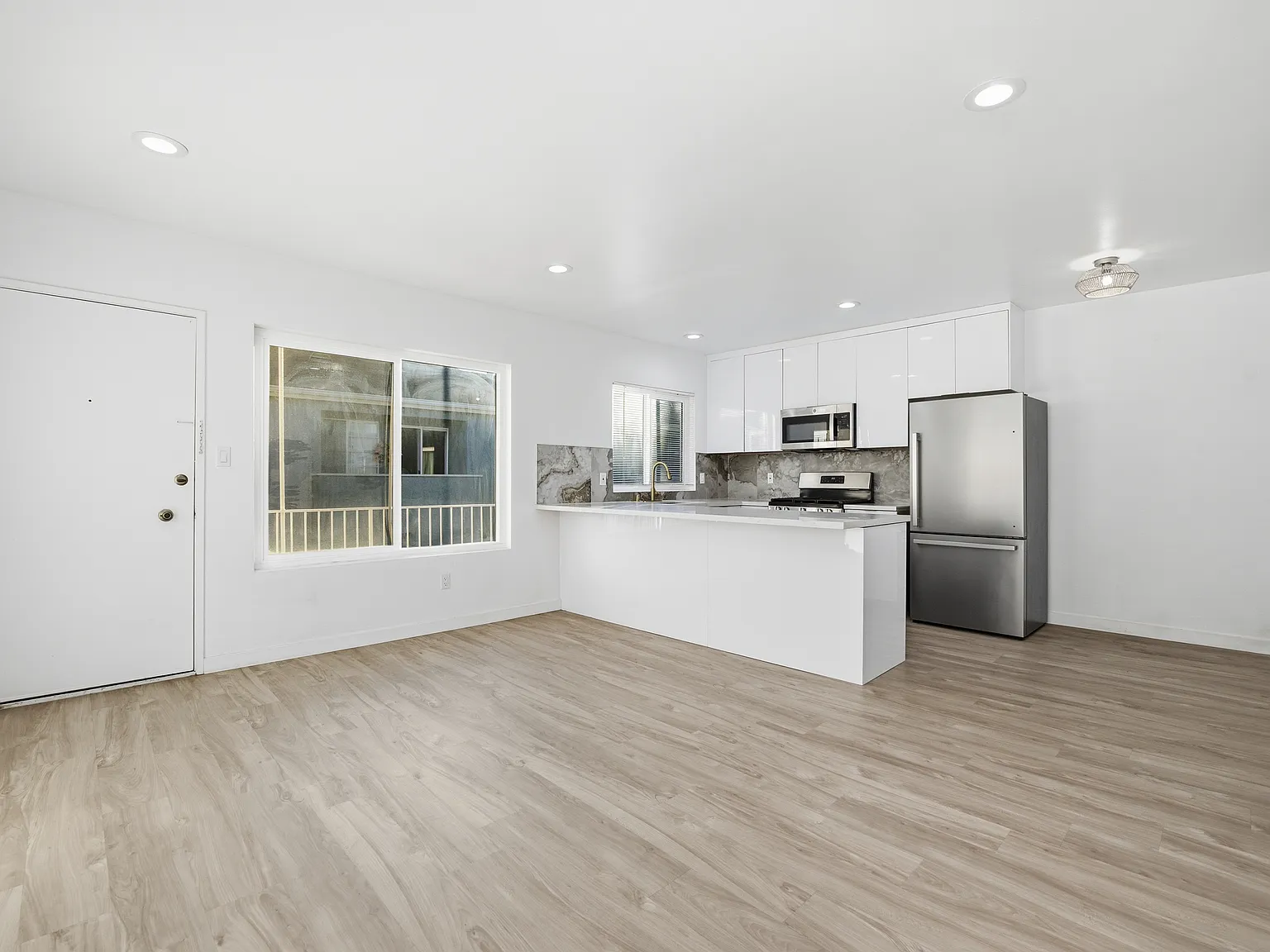 1 bed, 530 sqft, $2,495 — Photo 2