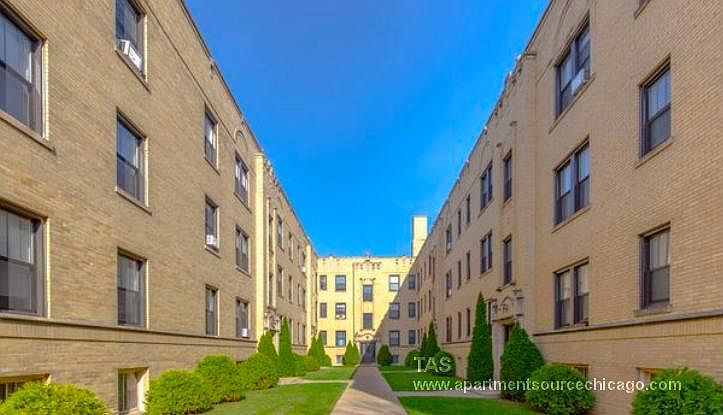 1st image of 1940 W Wilson Ave APT 2J