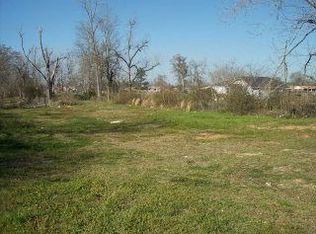 189 Carver Ave, Atmore, AL 36502