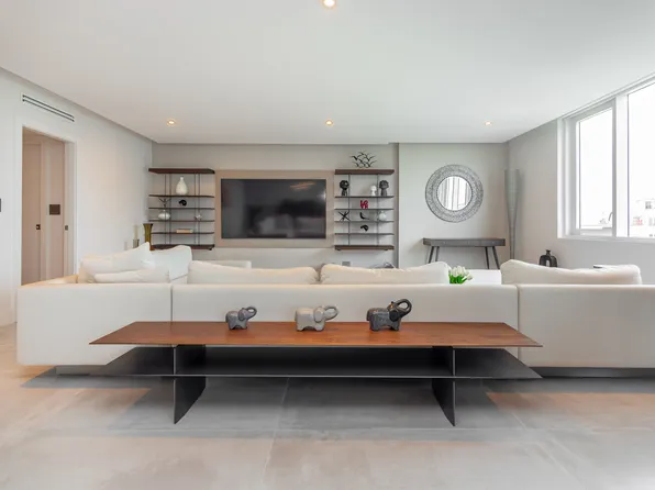 2301 Collins Ave, Miami Beach, FL
