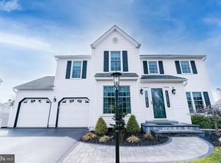 16 Old Dutch Way, Harleysville, PA 19438