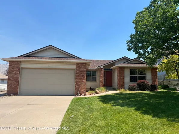 21 Cottonwood Ct, Parachute, CO 81635
