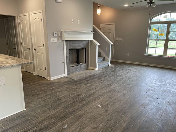 3rd image of 4391 Oaks Royal Dr Lot 11