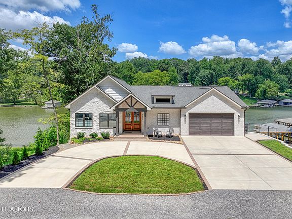 2nd image of 5033 Riversedge Rd