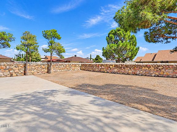 2nd image of 2352 Tierra Rica Way