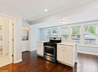 5206 W Ainslie St APT 1, Chicago, IL 60630