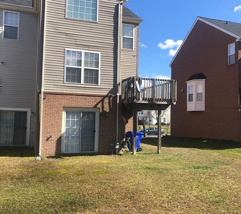 2nd image of 3085 Miranda Pl