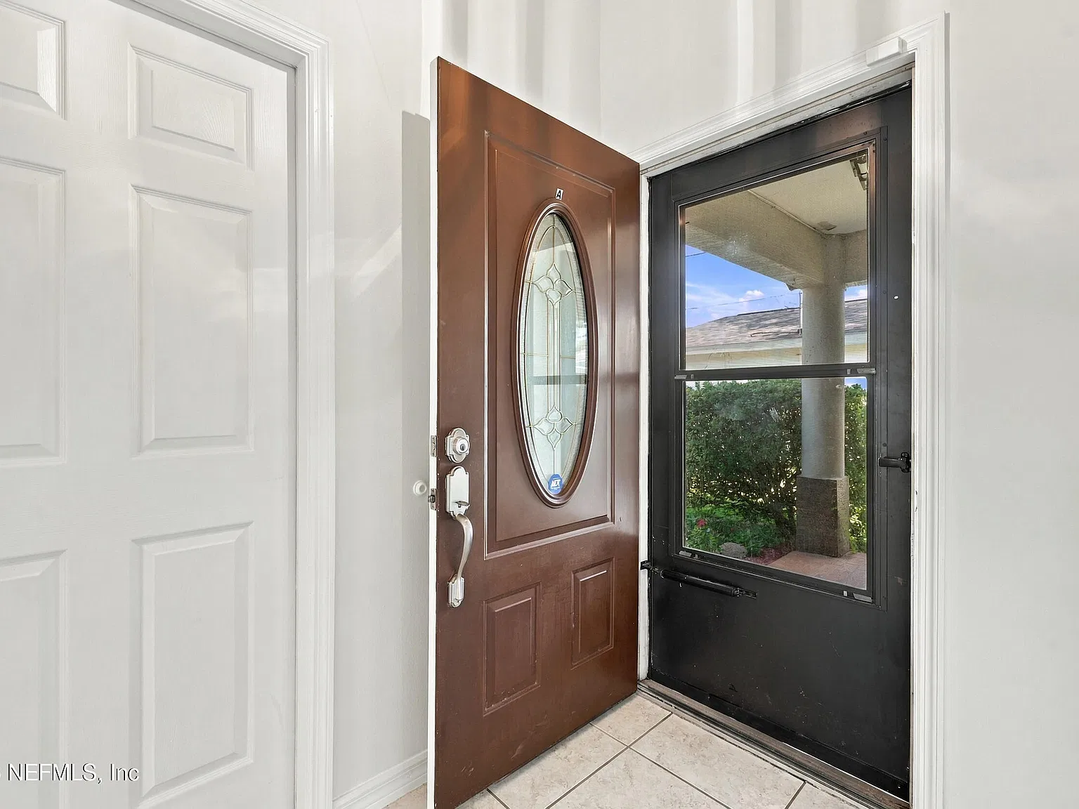 12 Emmons Ln — Photo 4
