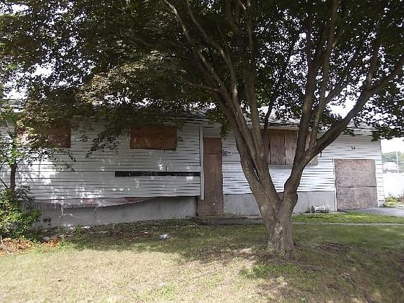 3rd image of 22 Glenda Dr