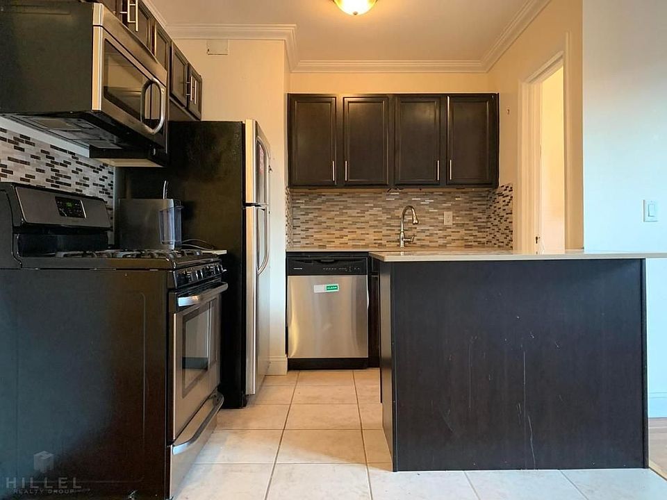 1st image of 2521 31st Ave #3C4