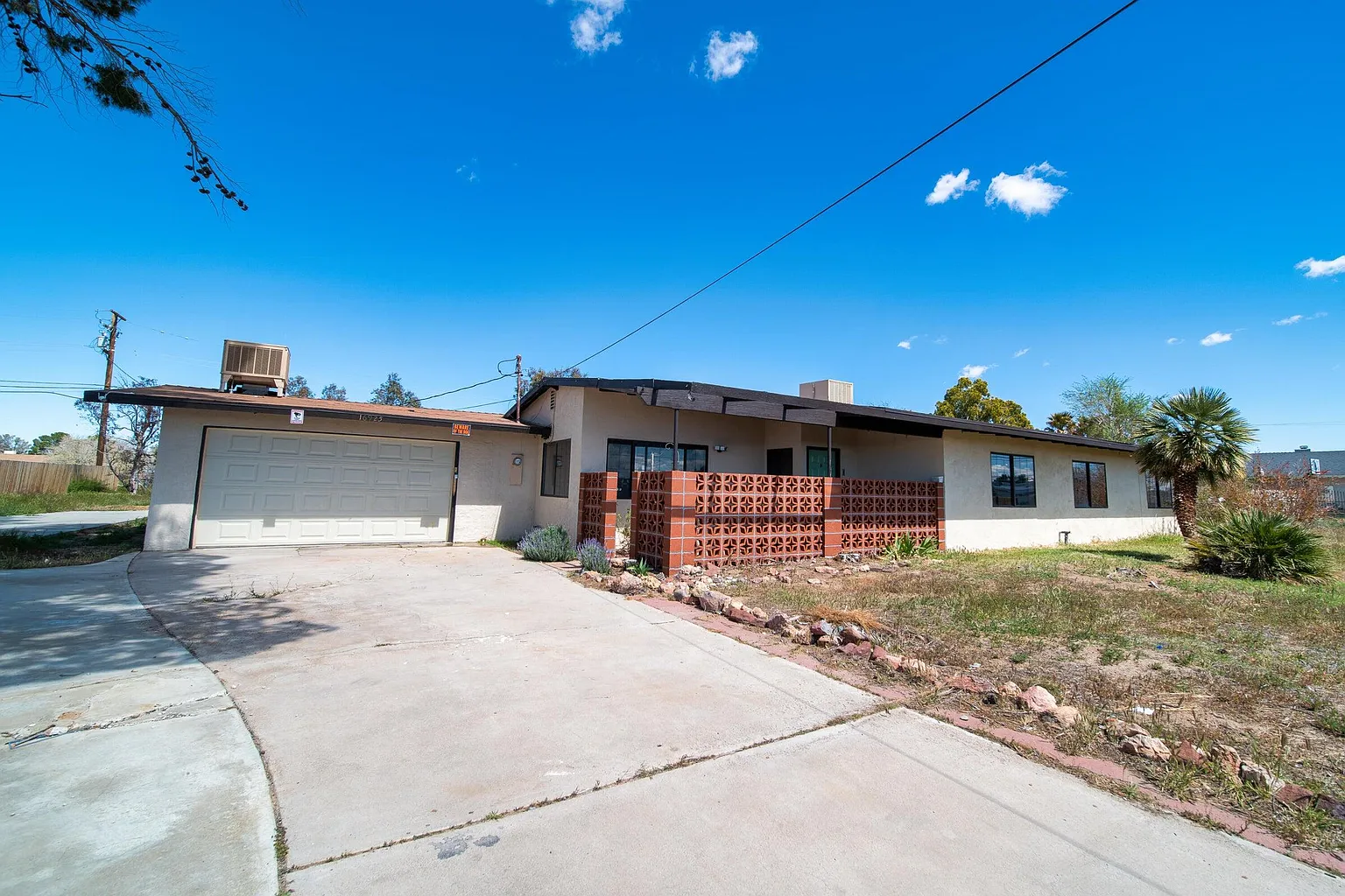16925 Foothill Ave photo 1