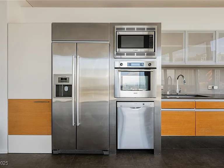 3726 Las Vegas Blvd S #1012 — Photo 28