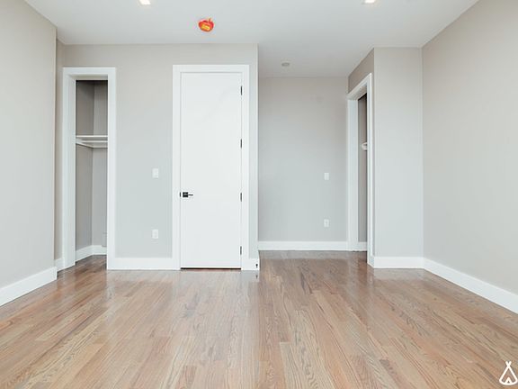 3rd image of 195 Menahan St #2G