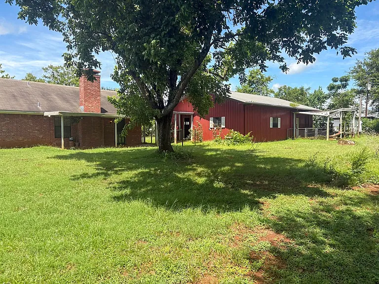 811 S Houston St — Photo 19