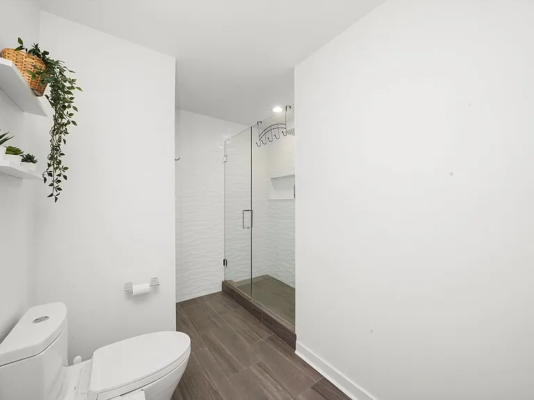 653 N Kingsbury St #1207 — Photo 20