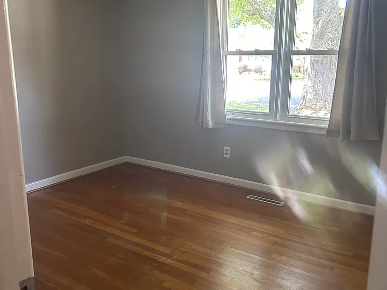 8 Carolyn Dr — Photo 27