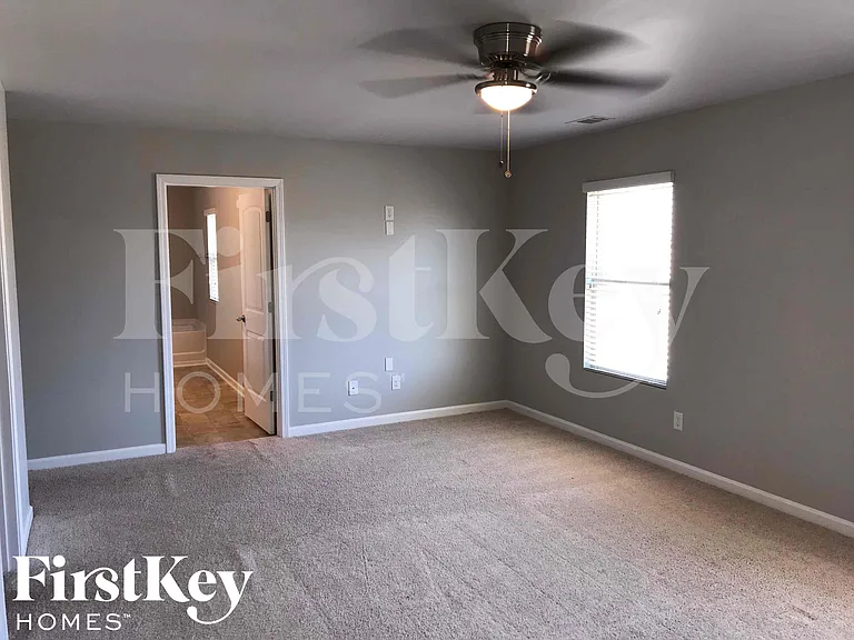 5519 Luther Ct — Photo 13