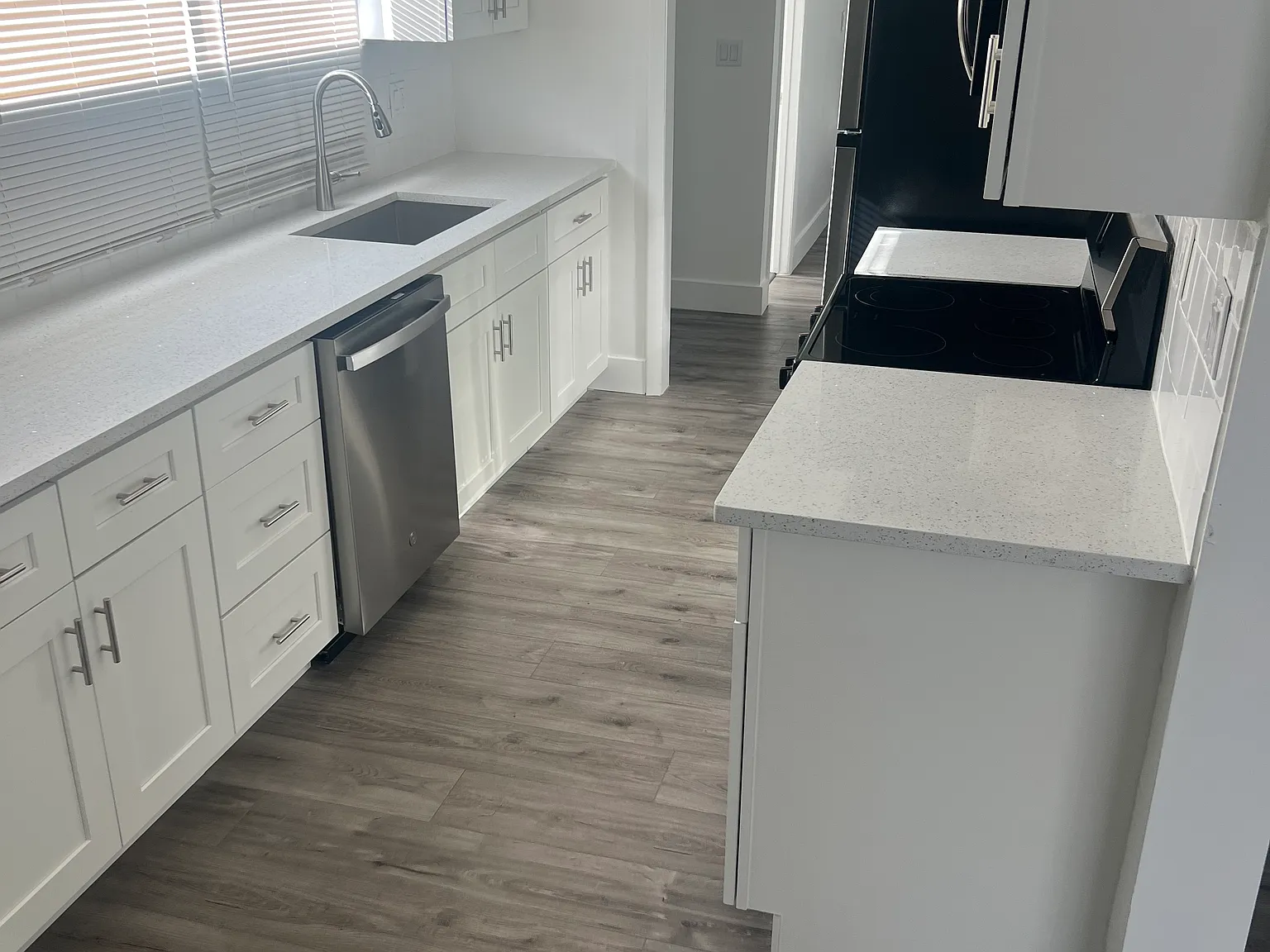 3 bed, 1176 sqft, $2,750 — Photo 3