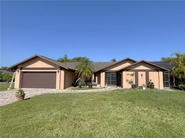 10791 Highland Ave, Fort Myers, FL 33966