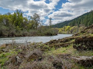 1202 Greentree Loop, Grants Pass, OR 97527