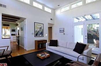 4th image of 349 N Norton Ave