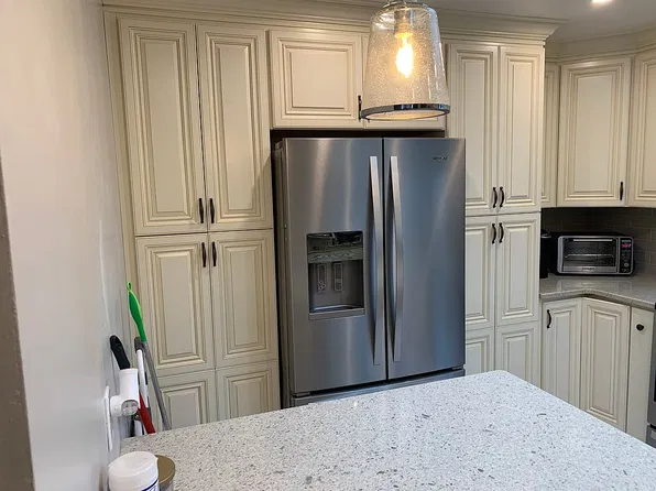 18 Rutland St, Ansonia, CT 06401