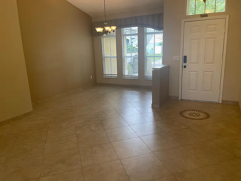 8919 Hannigan Ct — Photo 24