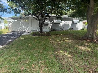 1050 NW 23rd Ter, Fort Lauderdale, FL 33311