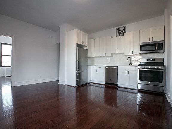 3rd image of 46 W 83rd St APT 7H