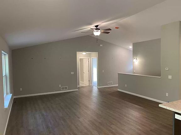 3rd image of Woodland Cir #Pd1v6q