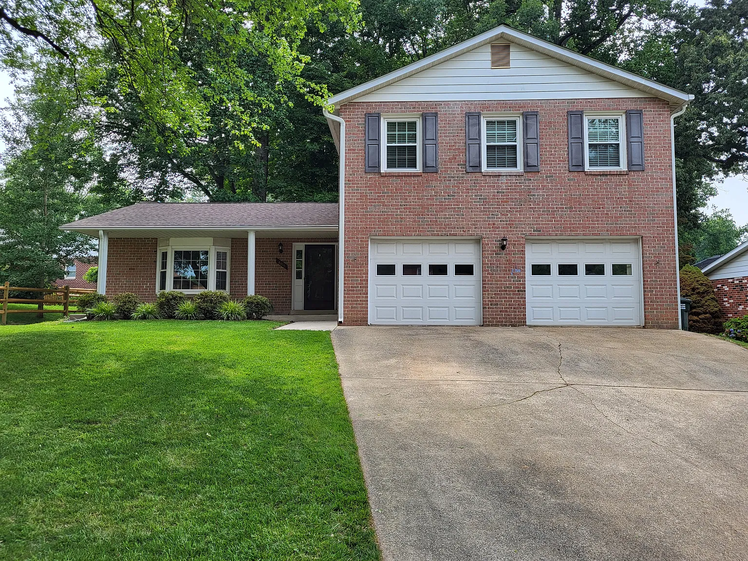 4 bed, 2.5 bath, 2000 sqft, $3,900 — Photo 1